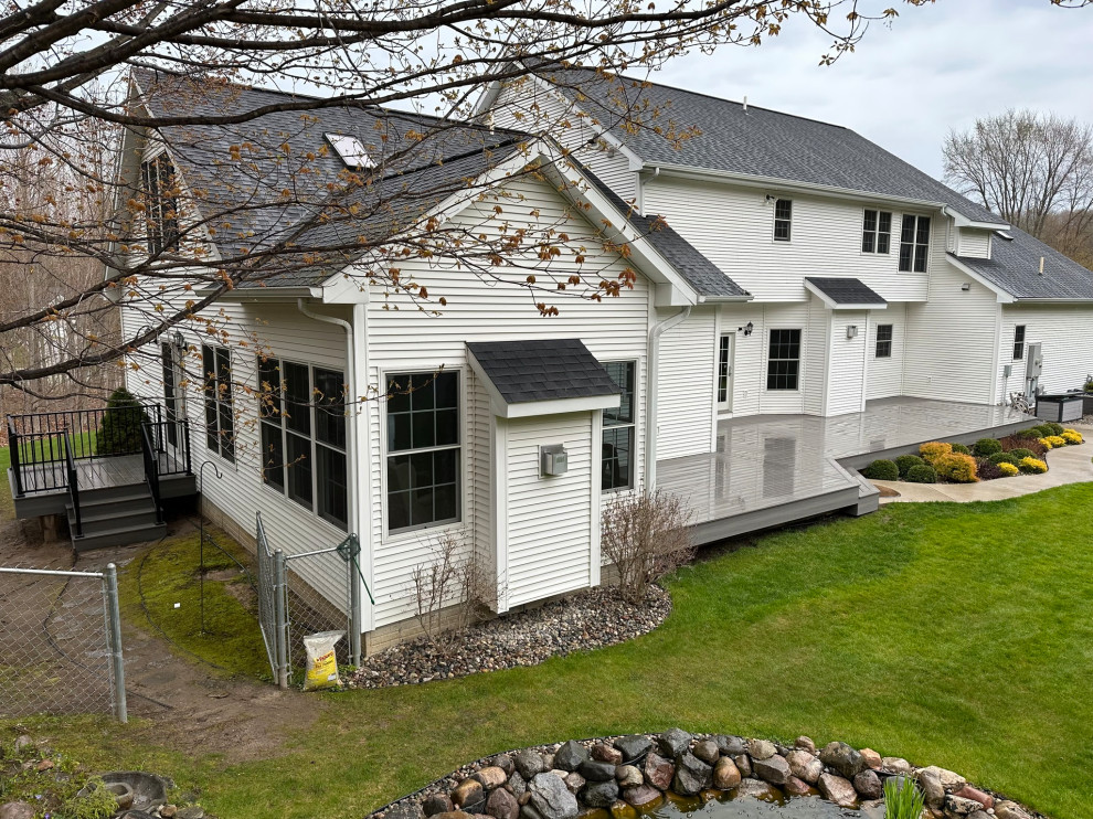Home Renovation with Custom Siding Installation