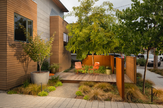 Modern Garden And Backyard Fire Pit Contemporary Deck