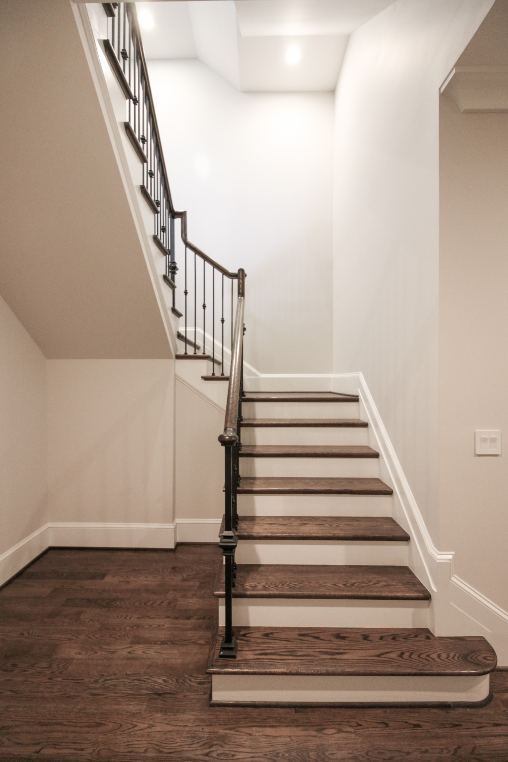 86_ Gorgeous Floating Curved Staircase, McLean VA 22066