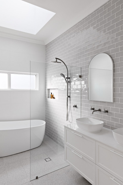 Como coastal-bathroom