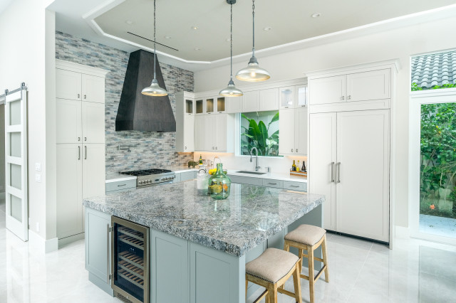Transitional Kitchen nyklassisk-koek