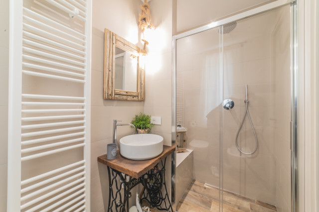 Casa di campagna 250 MQ shabby-chic-style-bathroom