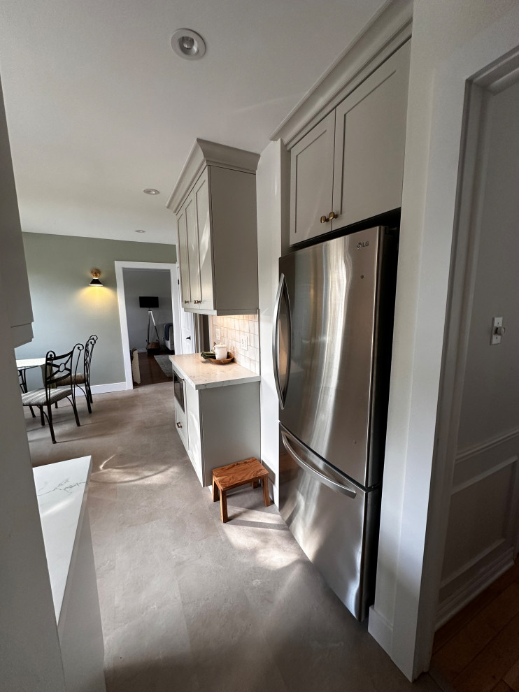 Spencer Crescent - Elegant Kitchen Remodel