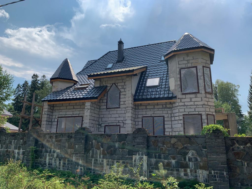 Дом в готическом стиле