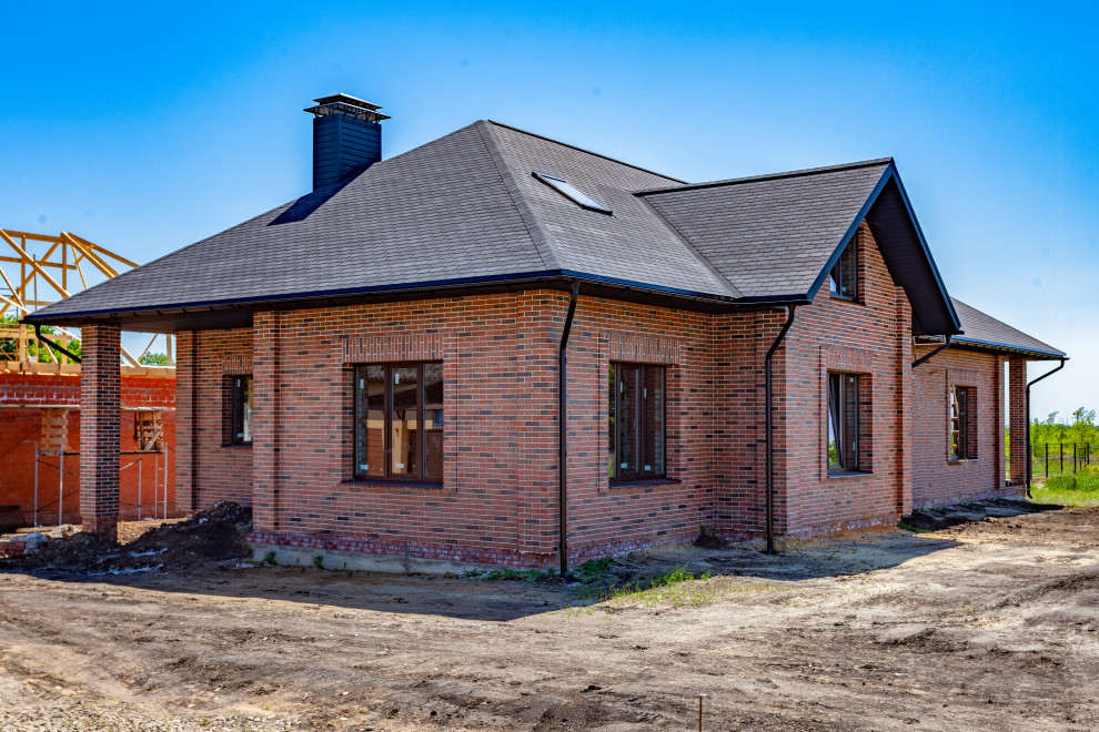 Фасады домов в поселке " Дубровка"