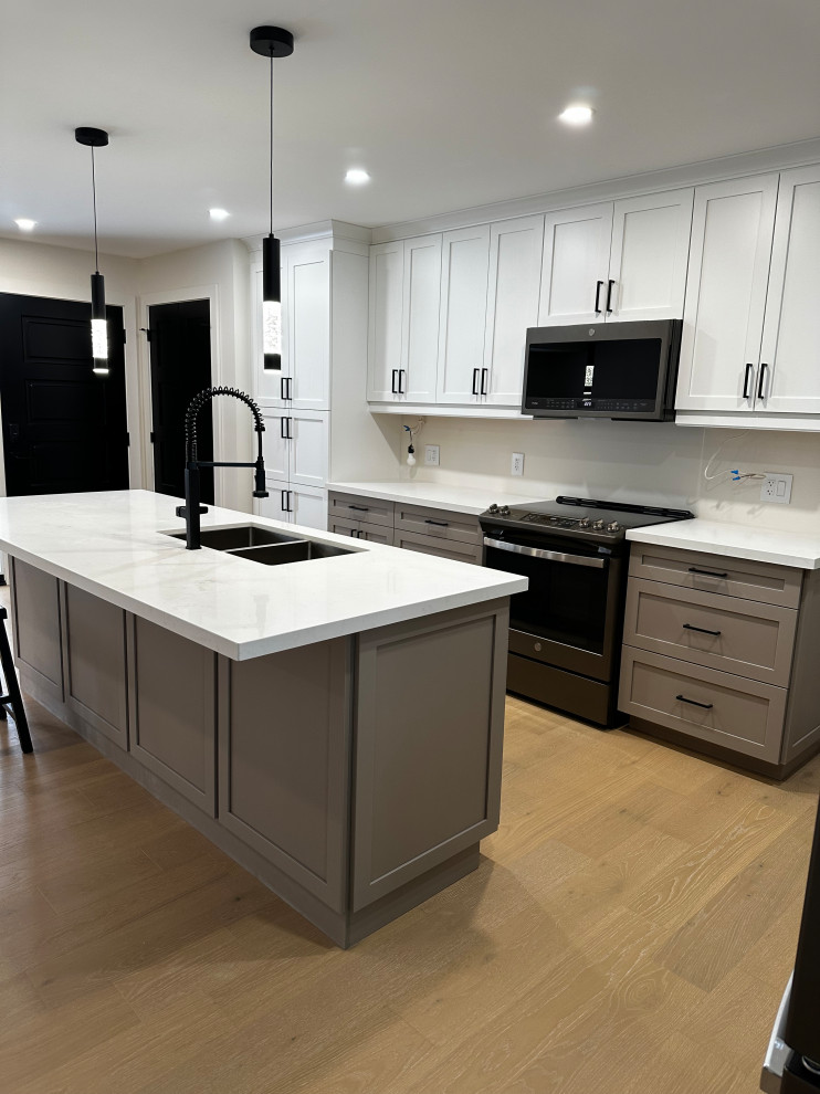 Trillium Crescent - Modern Kitchen - London, ON