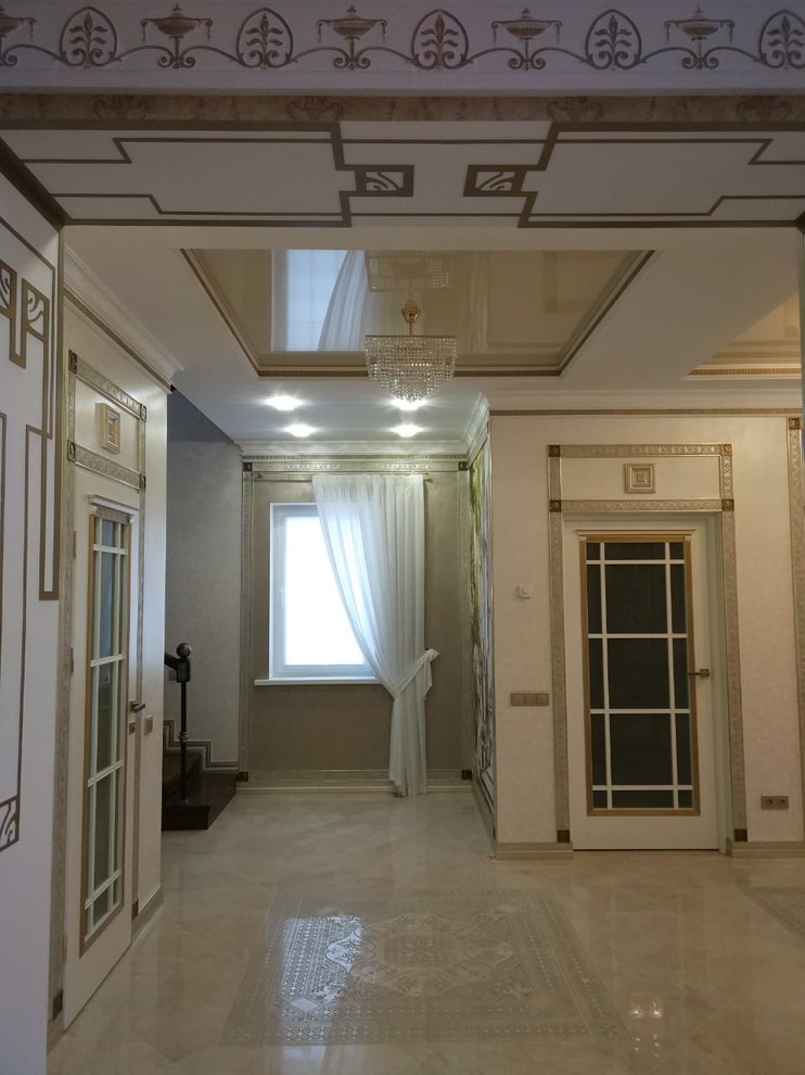 Дом с витражами