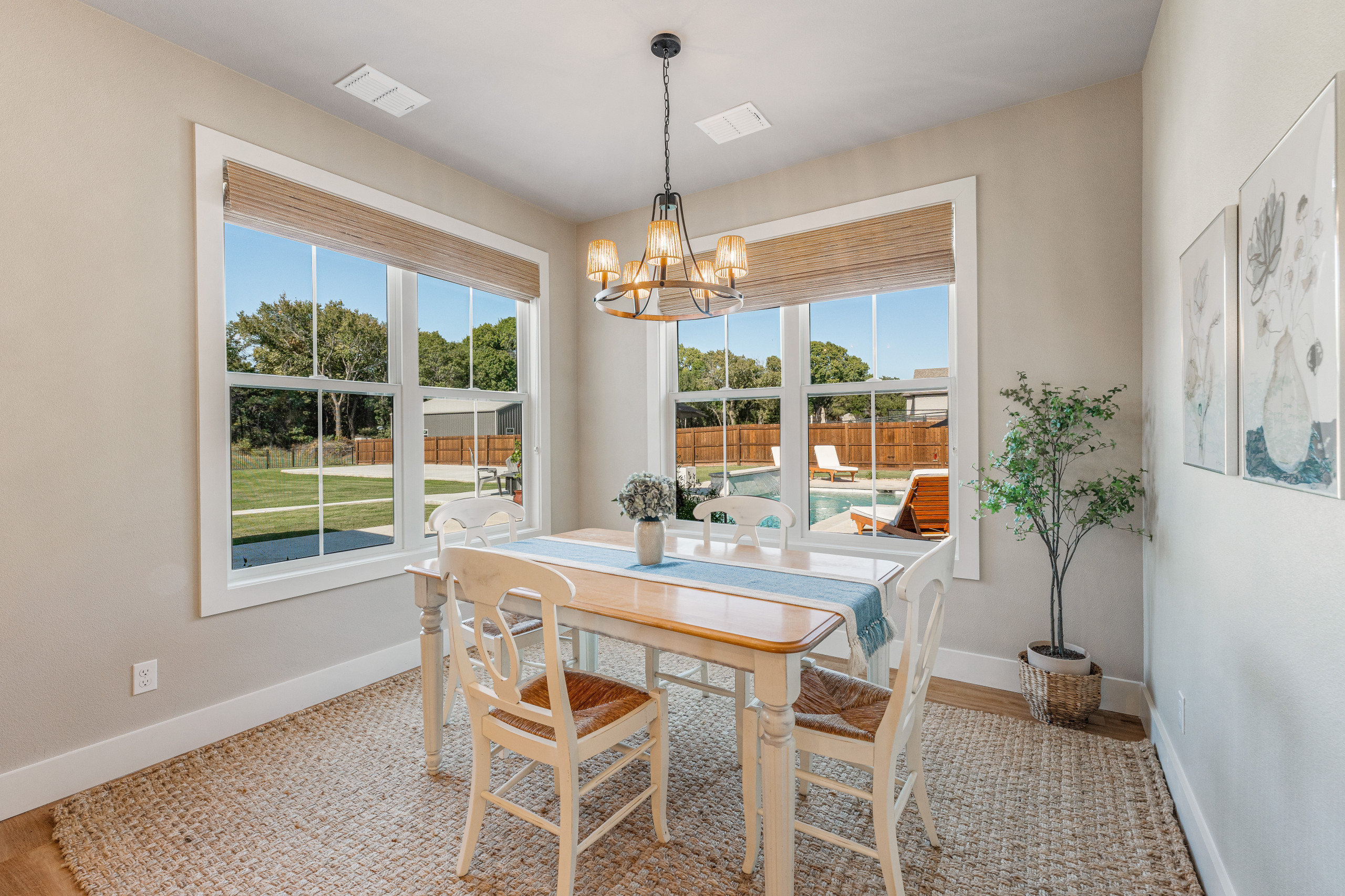 Multi-Gen Suite Dining