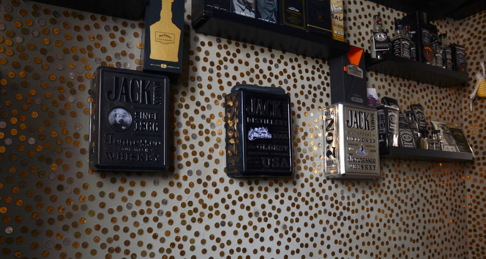 Комната коллекционера