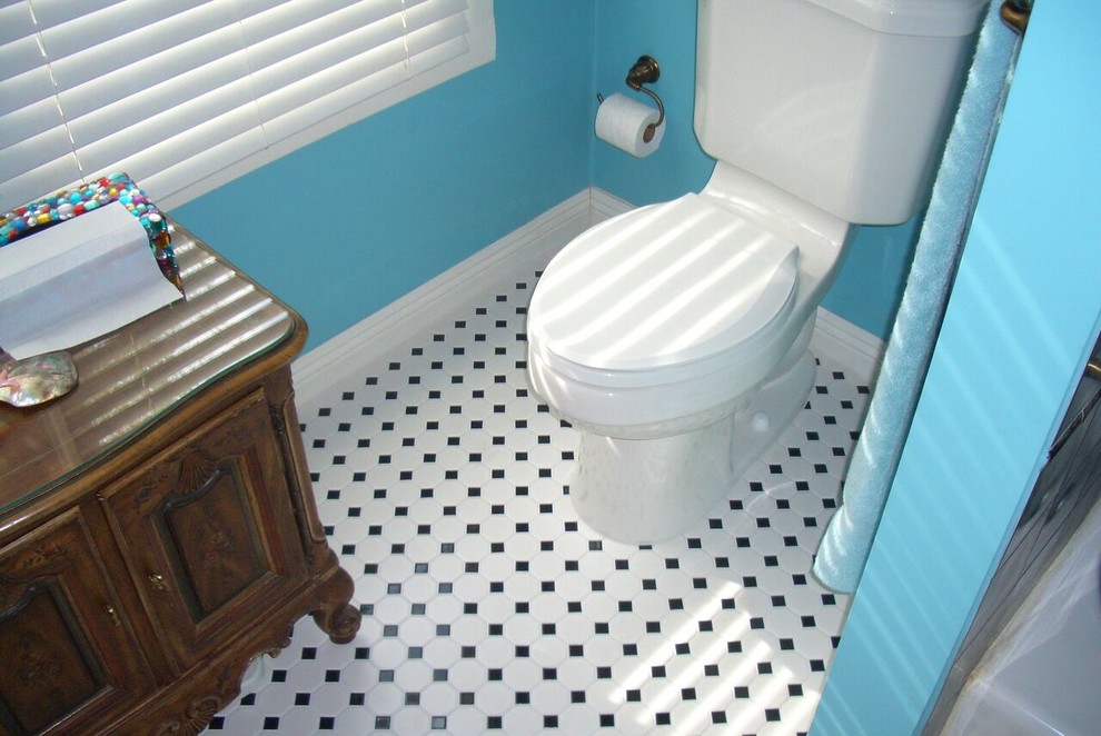 Bathroom - rustic bathroom idea in Phoenix