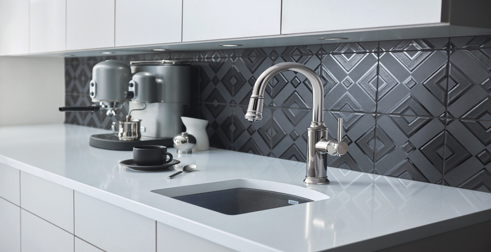 Kitchen - kitchen idea in Seattle