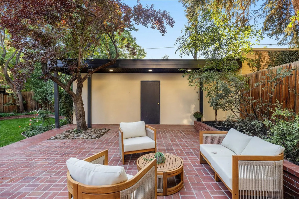 A seamless blend of outdoor beauty and modern living.