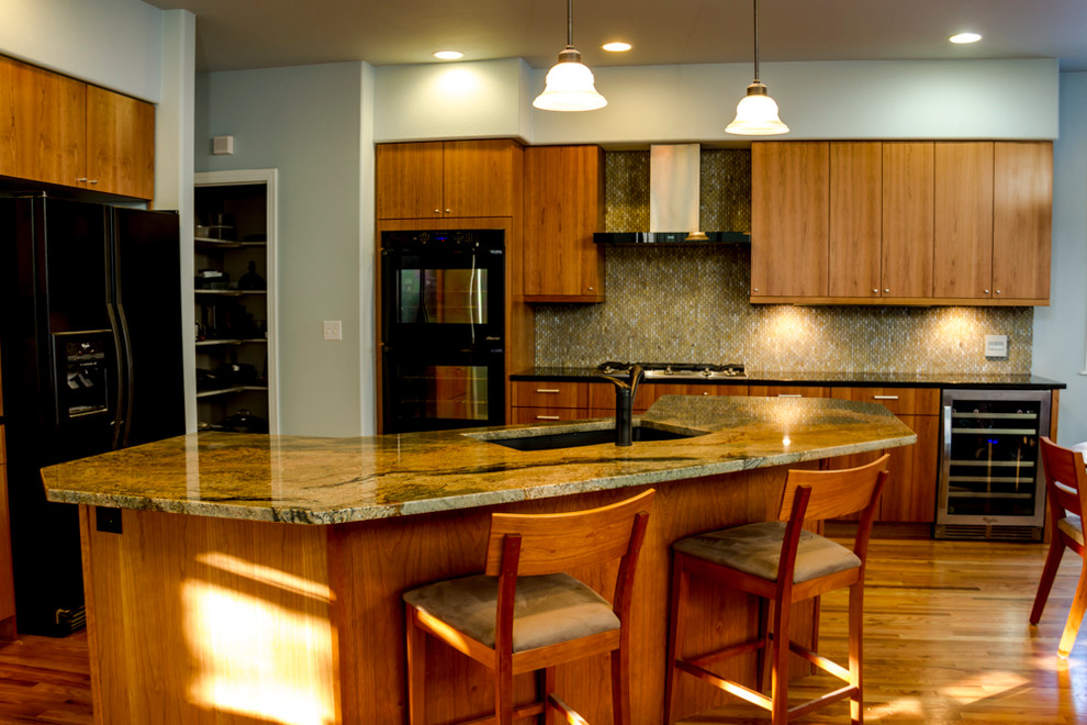 Trendy kitchen photo in Denver