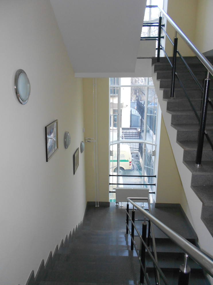 Косметический ремонт лестничных маршей в Банке "Зенит"