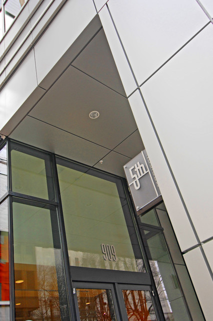 Details & Extra modern-entre