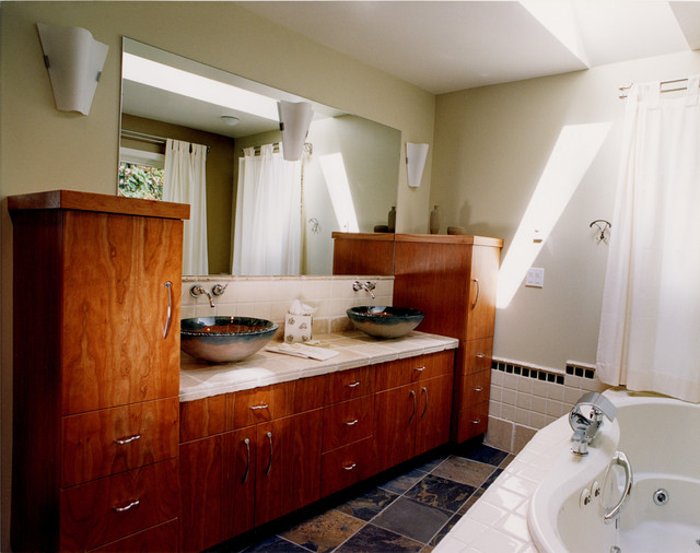 Montgomery Remodel contemporaneo-cuarto-de-bano