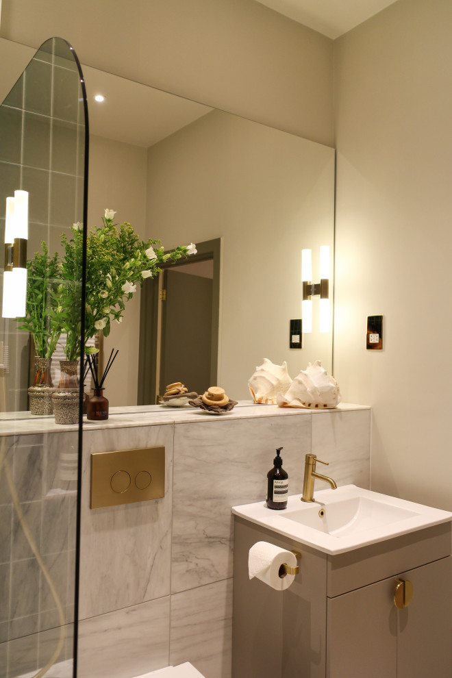 Southfields Eclectic Apartment