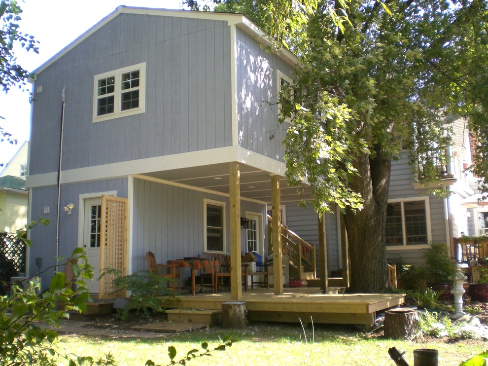 Inspiration for a large transitional detached studio / workshop shed remodel in Baltimore