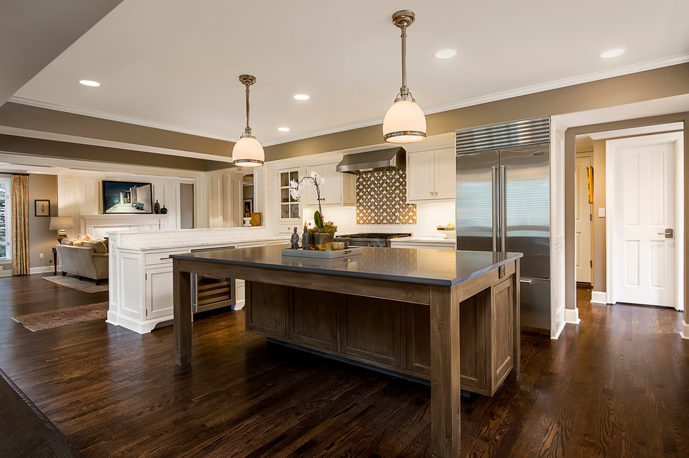 Elegant kitchen photo in Seattle