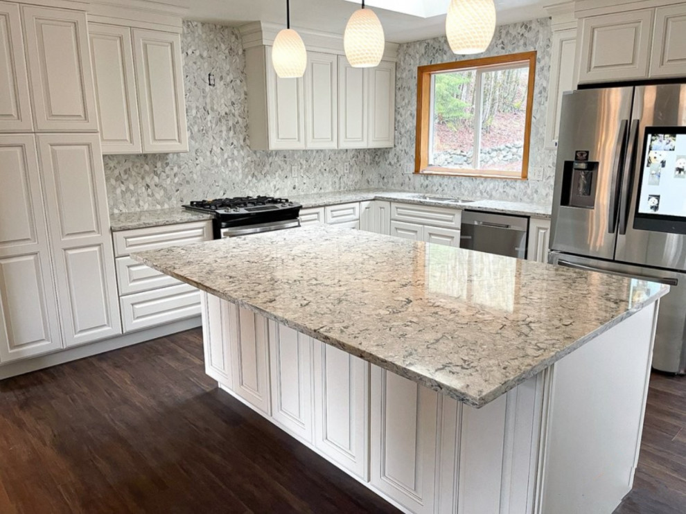 Kitchen - kitchen idea in Seattle