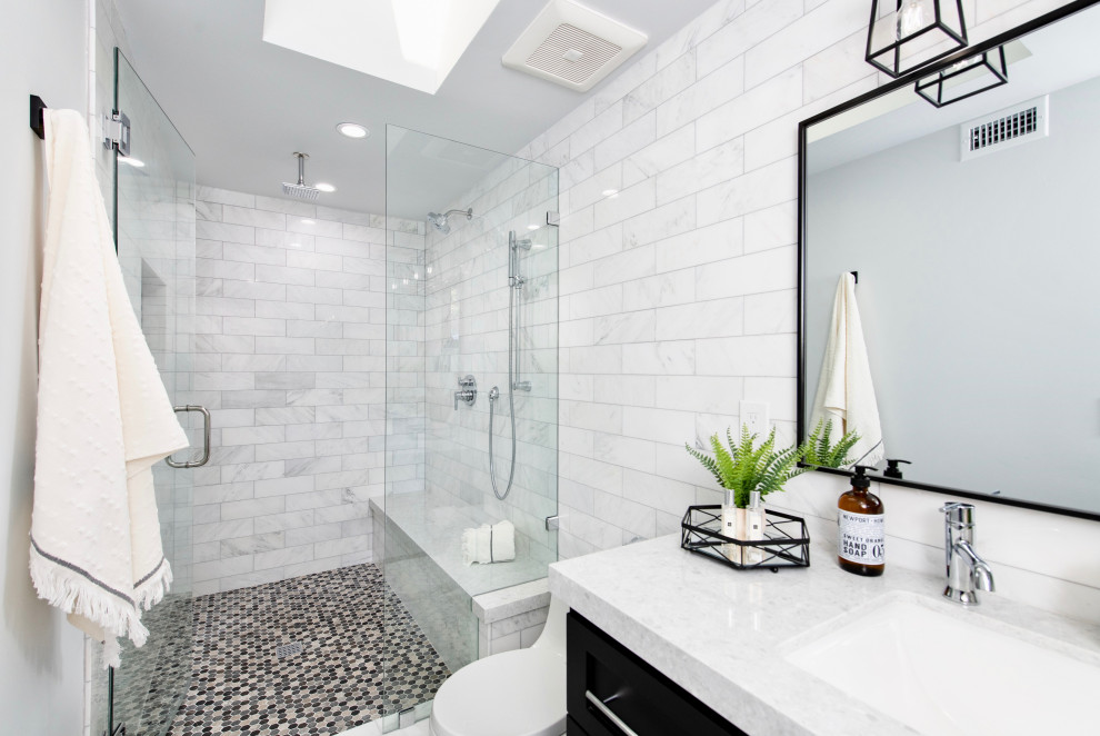 Inspiration for a cottage bathroom remodel in Orange County