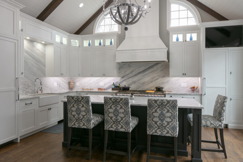 Inspiration for a transitional kitchen remodel in Cincinnati