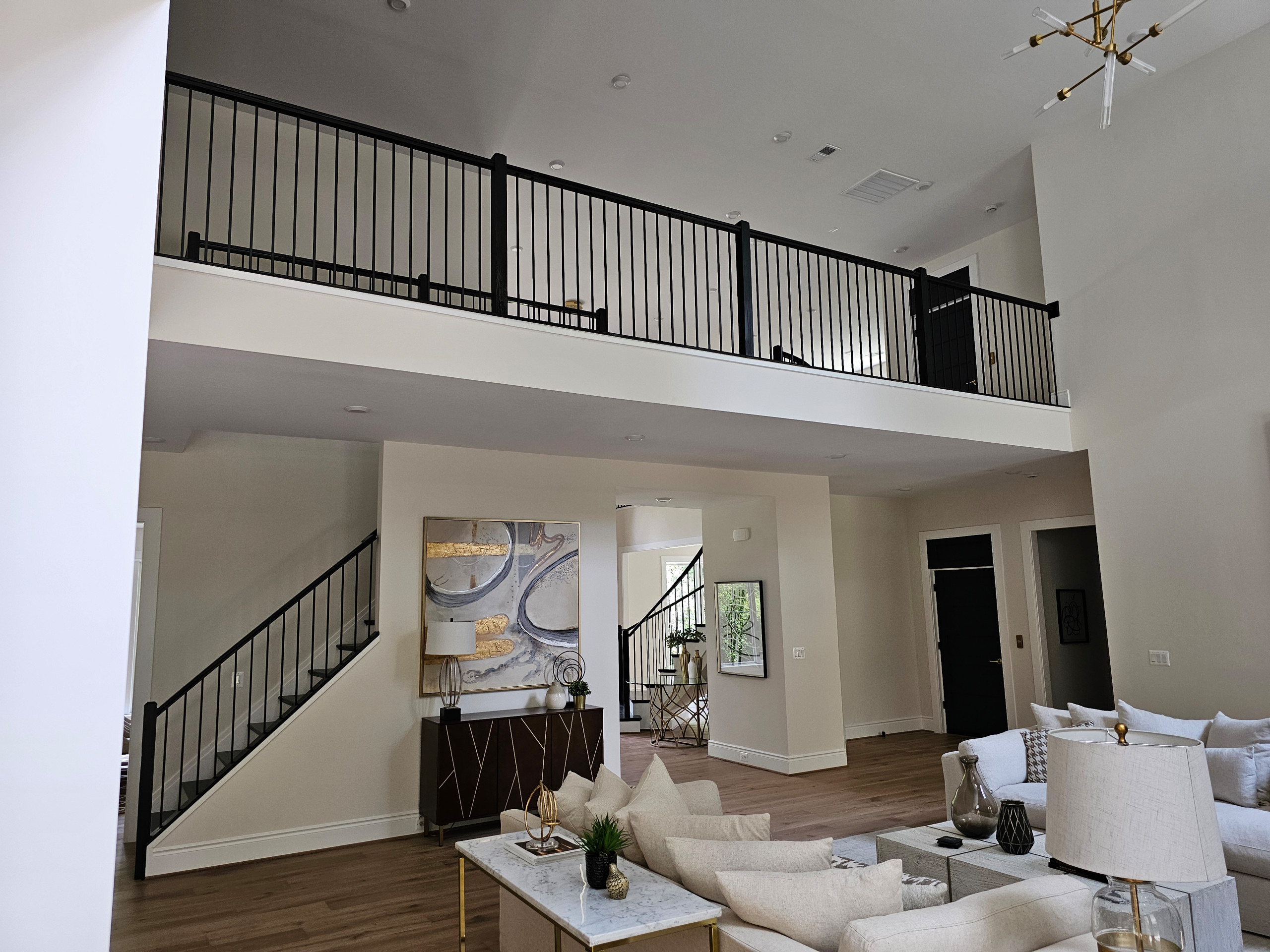 Elegant Curve Elevates Modern Design, Mclean, VA 22101