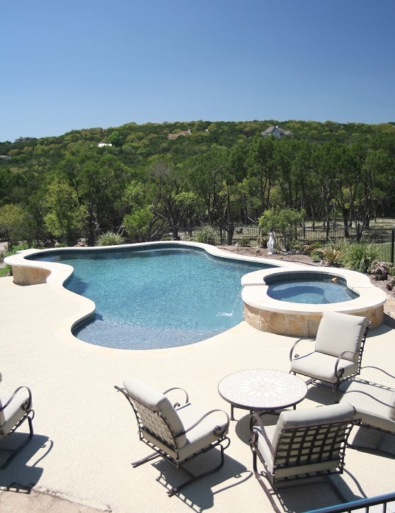 Design ideas for a traditional pool in Austin.