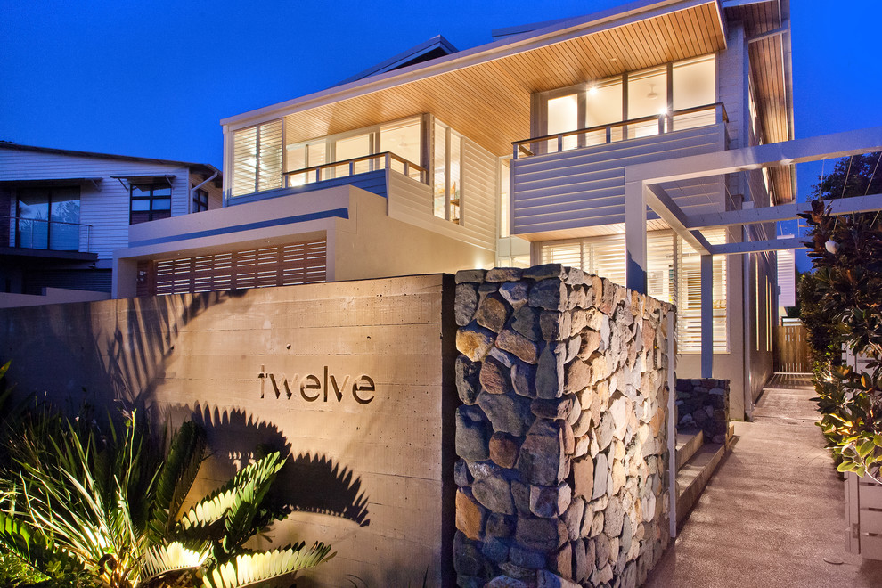 Photo of a large contemporary home in Sunshine Coast.
