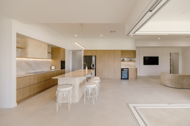 Solaire mediterranean-kitchen