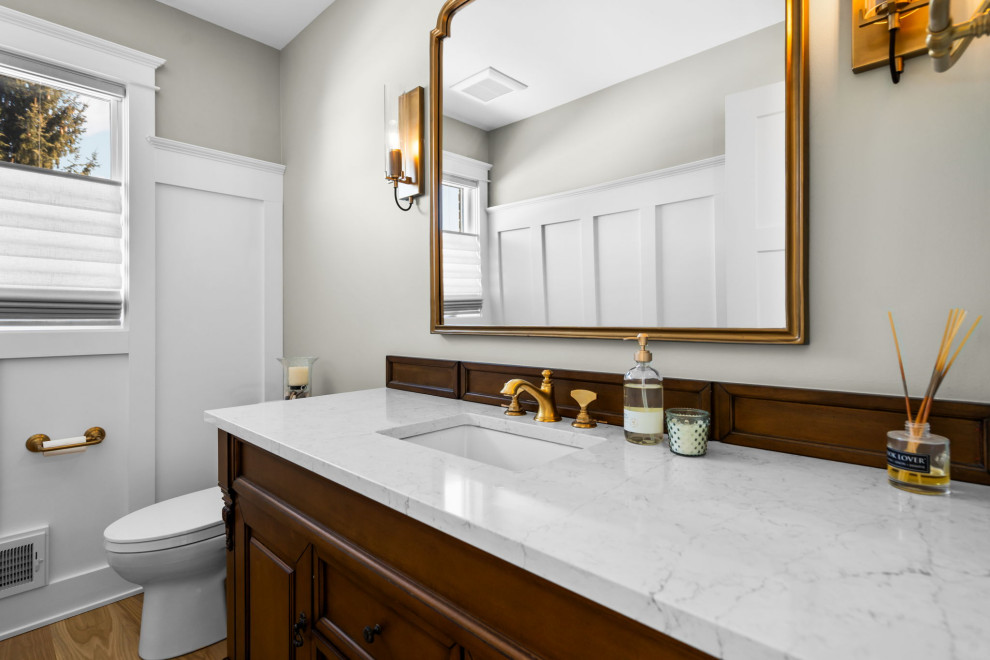 Inspiration for a transitional home design remodel in Detroit