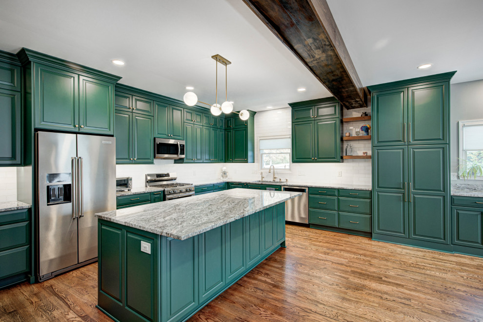 Example of a transitional kitchen design in Indianapolis