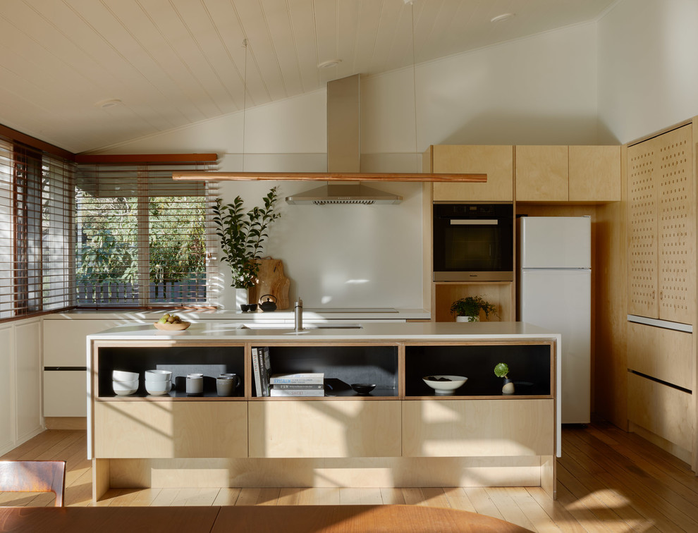 Contemporary kitchen in Geelong.