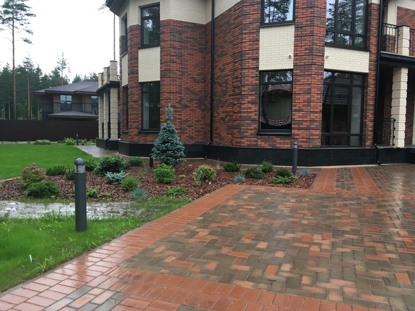 ОХТИНСКИЙ ПАРК