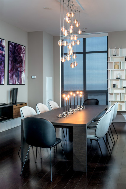 Front Street Condo contemporary-matplats