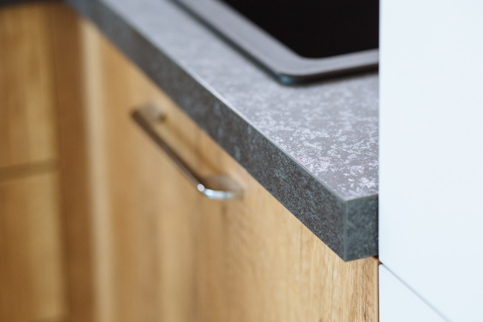 Однокомнатная квартира в современном стиле с шикарным видом на море в Геленджике