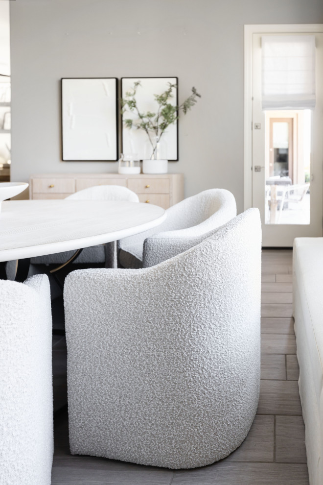Kitchen - transitional kitchen idea in Phoenix