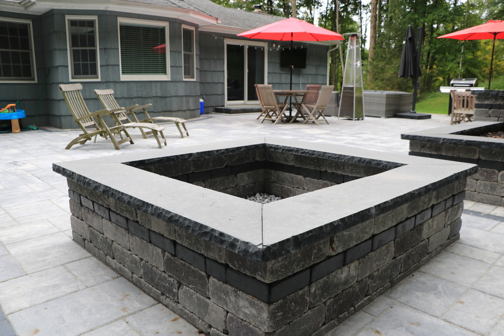 Large Scale Patio and Fire Pit Unilock Beacon Hill Flagstone Pavers