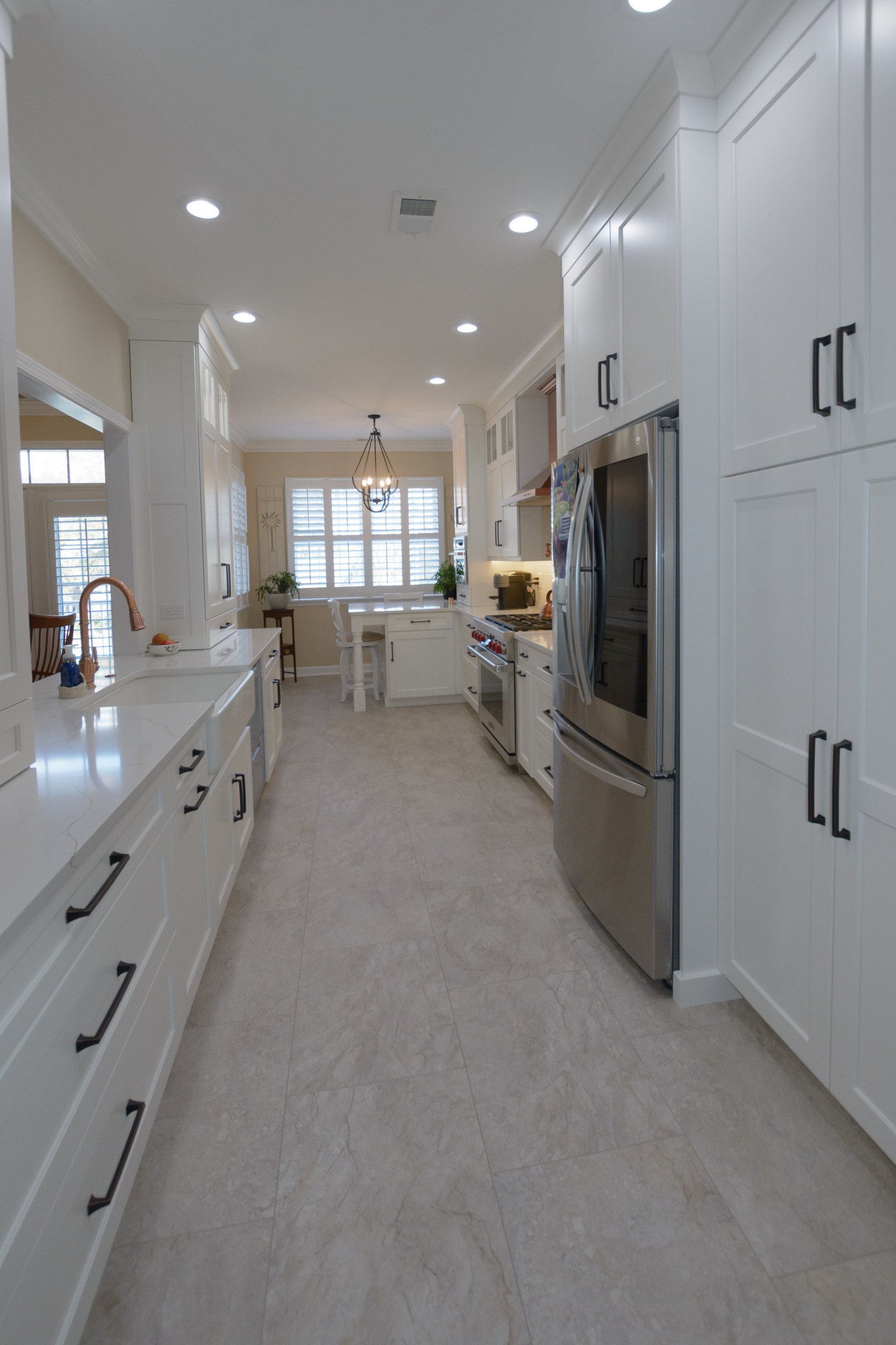 Murrell's Inlet condo white kitchen