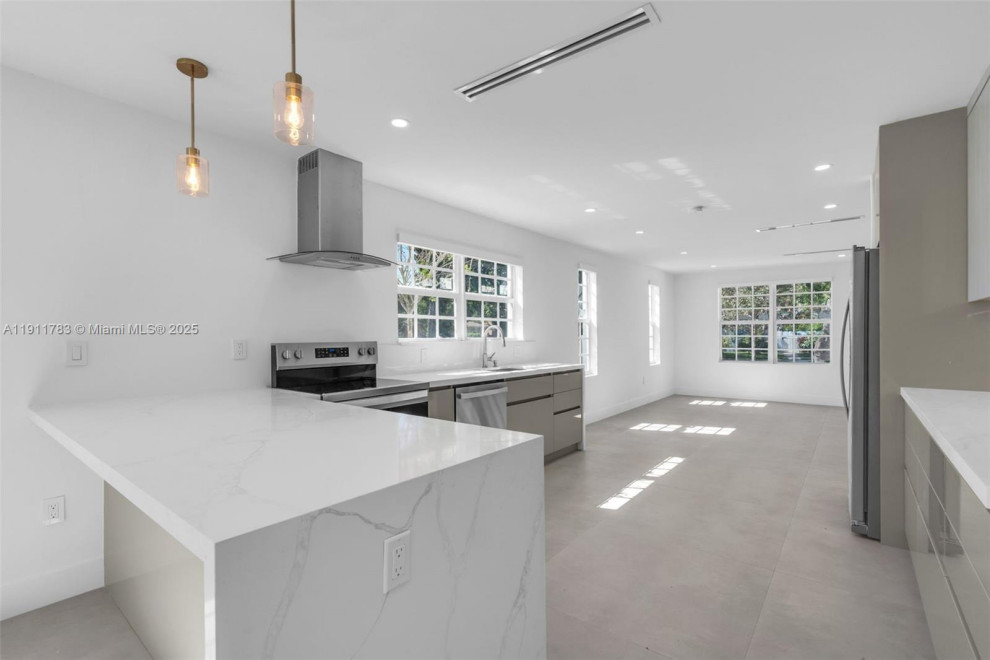 NEW CONSTRUCTION HISTORIC HOME