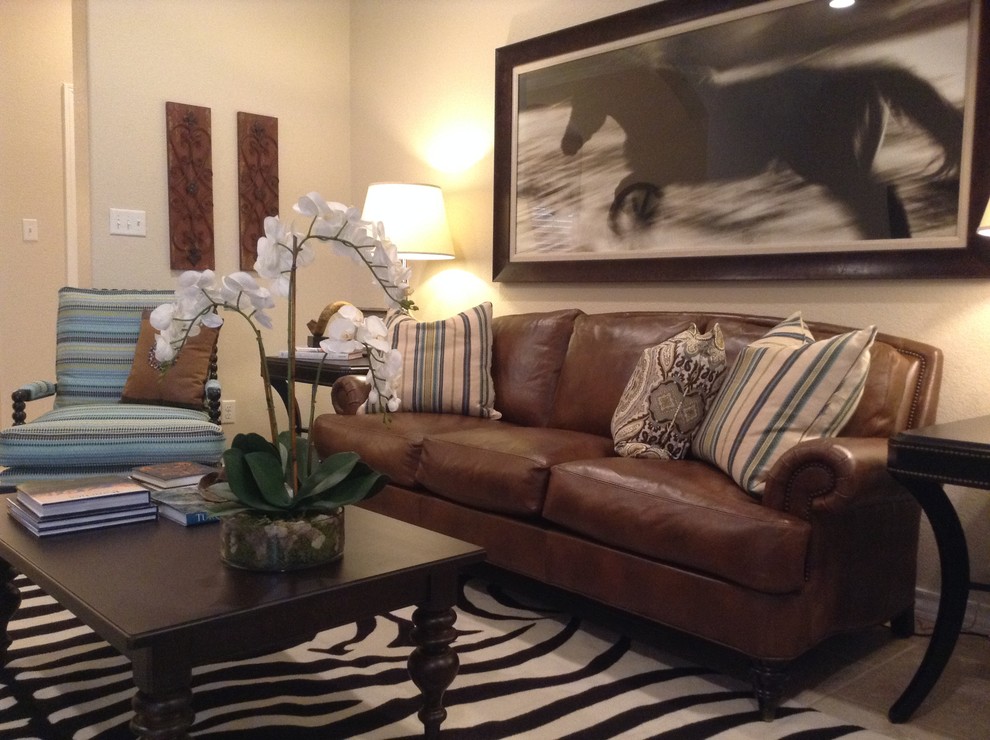 Inspiration for a southwestern home design remodel in Austin