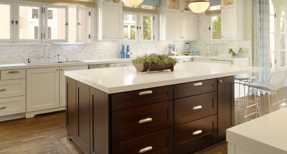Transitional kitchen photo in Seattle