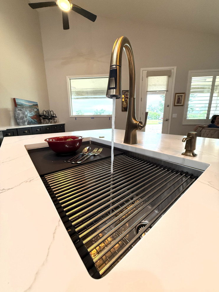 Desert Fairway Kitchen