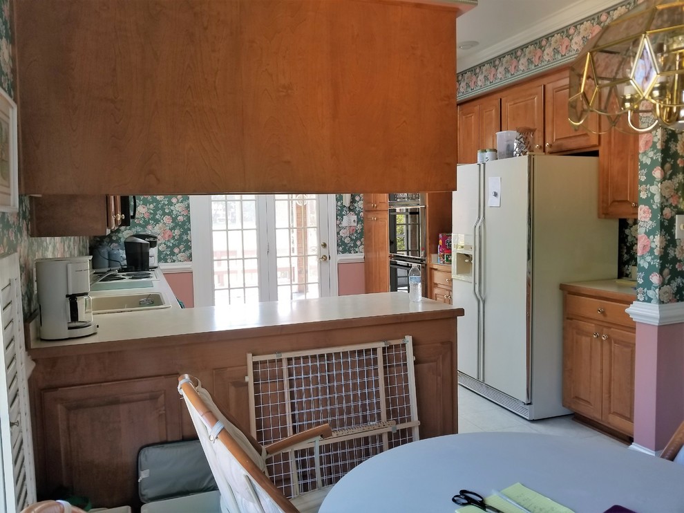 Kitchen - transitional kitchen idea