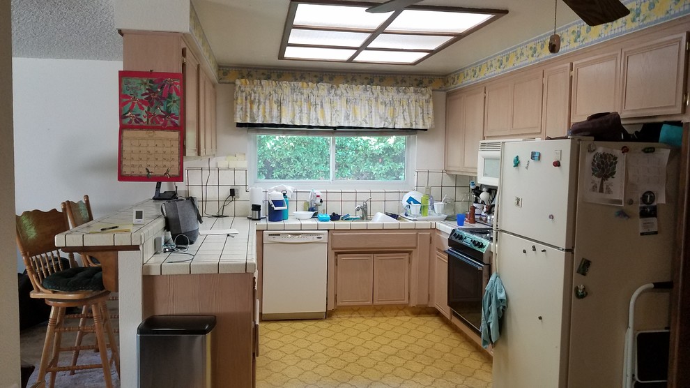 Carmichael, CA  Kitchen & Laundry Room