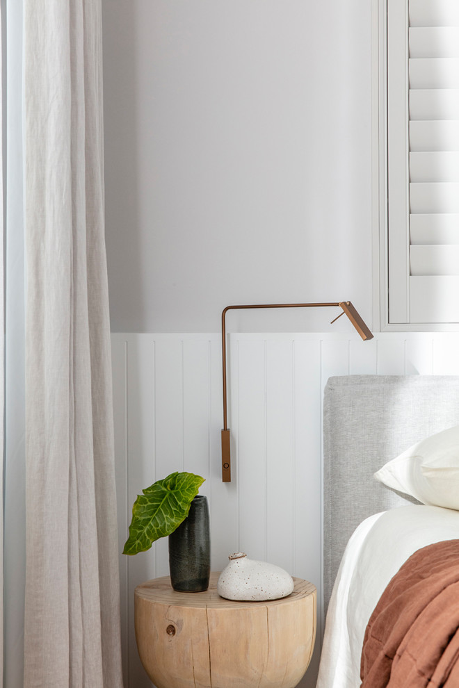 Photo of a contemporary bedroom in Sydney.