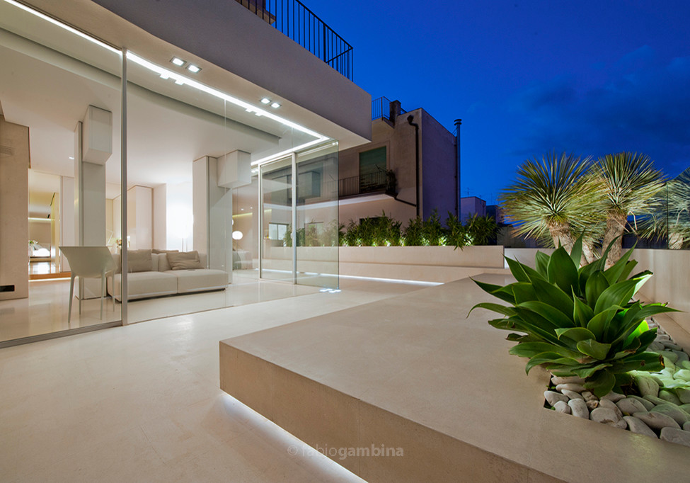 Ispirazione per una terrazza contemporanea