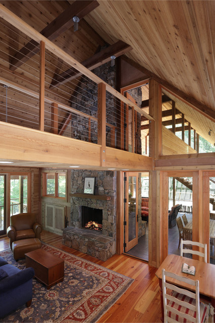 Haw River Retreat rustik-vardagsrum