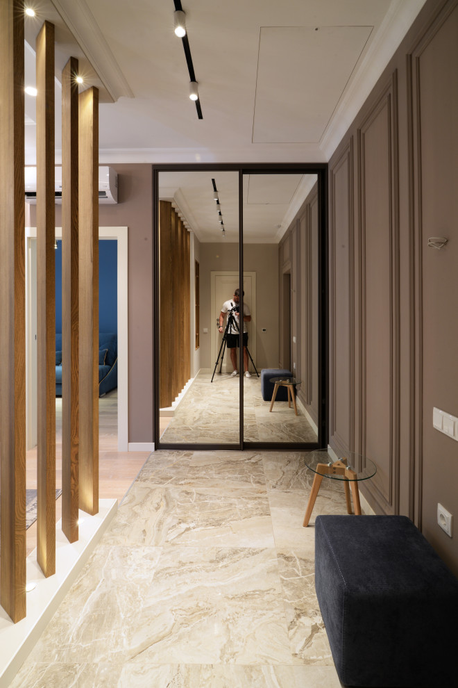 Небольшая квартира в неоклассическом стиле