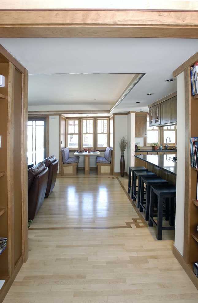 Example of a hallway design in Orlando